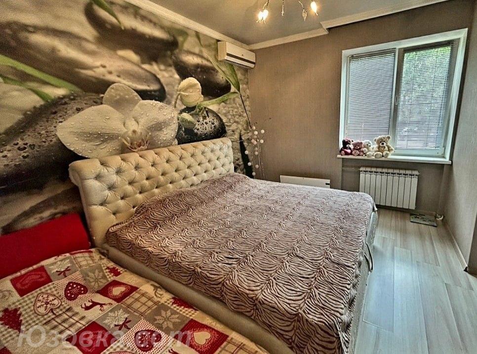 4-комн. квартира, 74 м², вторичка, 2/2 эт.