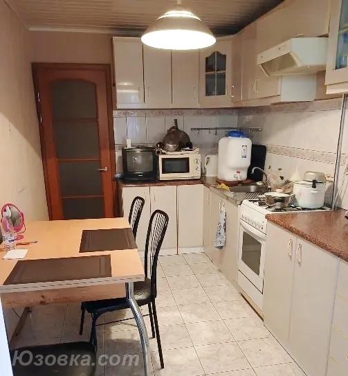 4-комн. квартира, 83 м², вторичка, 5/9 эт., ДОНЕЦК