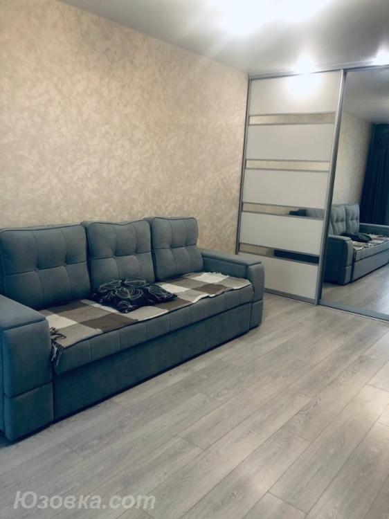 1-комн. квартира, 42м², с мебелью, 2/5 эт., ДОНЕЦК