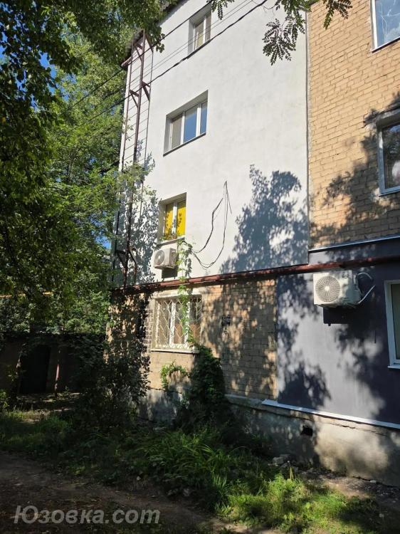 2-комн. квартира, 45 м², вторичка, 1/4 эт., ДОНЕЦК