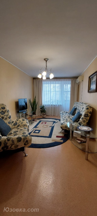3-комн. квартира, 57м², с мебелью, 3/9 эт., ДОНЕЦК