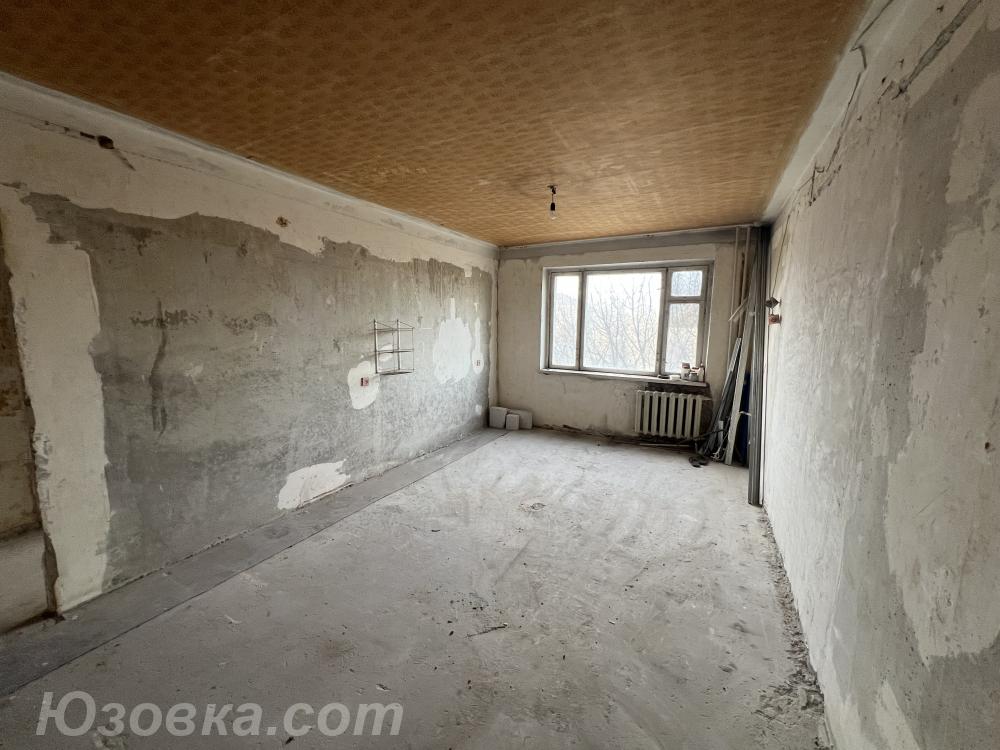 3-комн. квартира, 64 м², вторичка, 5/9 эт., Макеевка