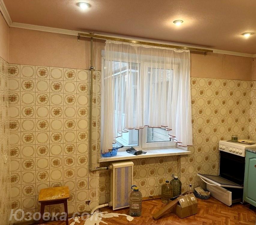 4-комн. квартира, 81 м², вторичка, 8/10 эт., ДОНЕЦК