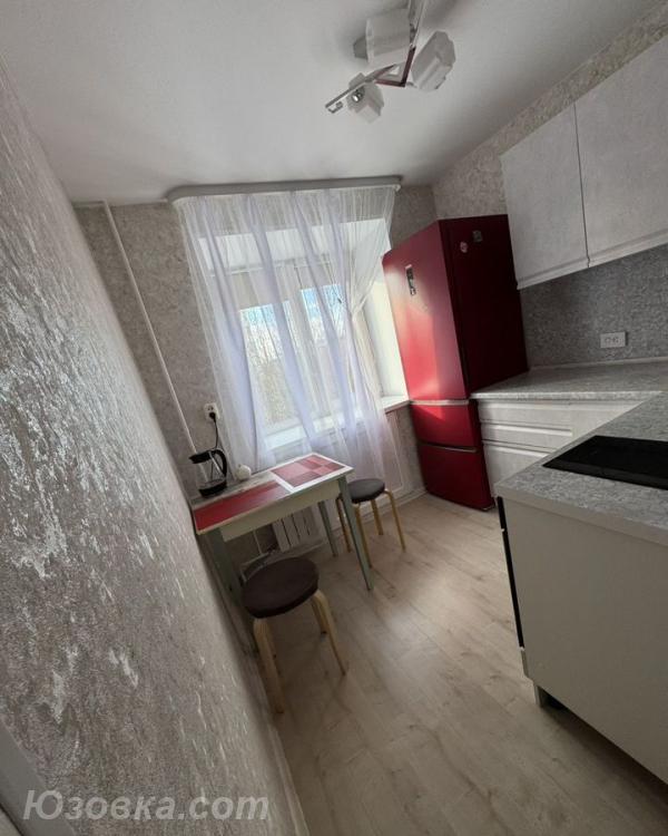2-комн. квартира, 50м², с мебелью, 3/9 эт., ДОНЕЦК