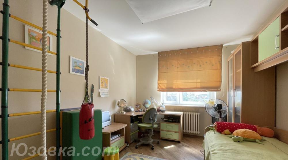 3-комн. квартира, 76м², с мебелью, 3/9 эт., ДОНЕЦК