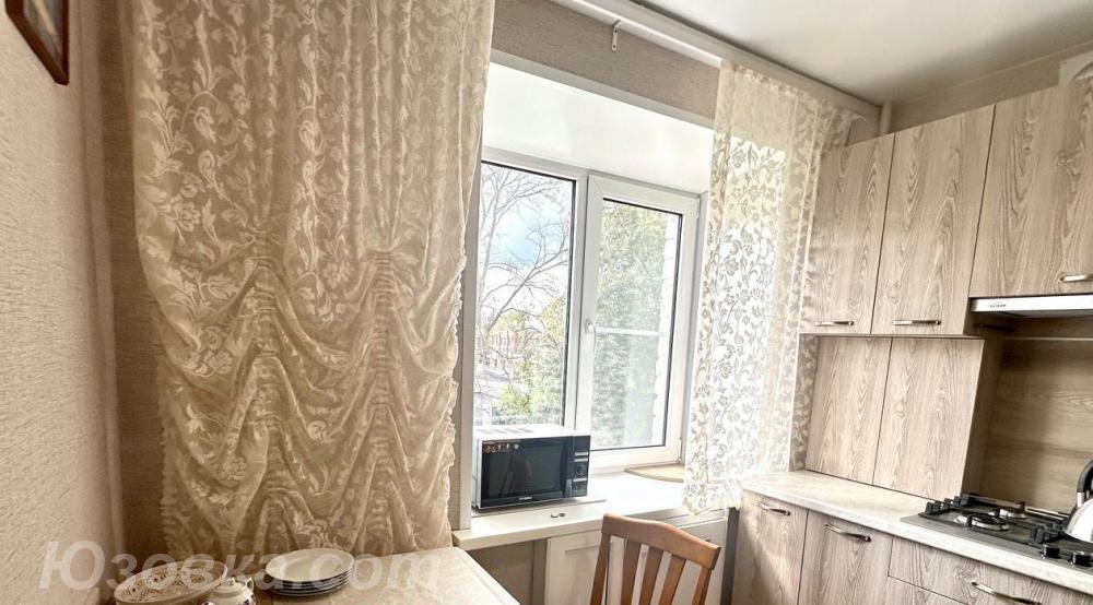 1-комн. квартира, 34м², с мебелью, 2/9 эт., ДОНЕЦК