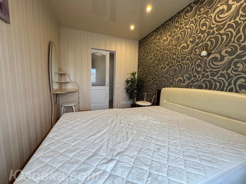 2-комн. квартира, 48м², с мебелью, 4/5 эт., ДОНЕЦК