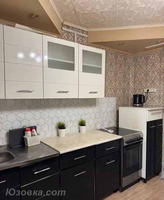 2-комн. квартира, 56м², с мебелью, 3/9 эт., ДОНЕЦК