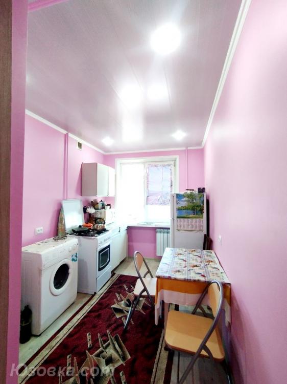 2-комн. квартира, 49 м², вторичка, 8/9 эт., ДОНЕЦК