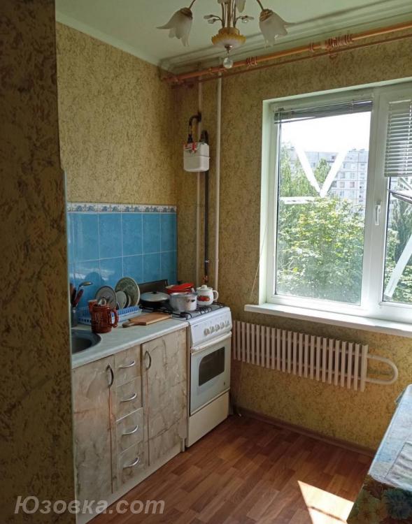 2-комн. квартира, 48м², с мебелью, 3/10 эт., ДОНЕЦК
