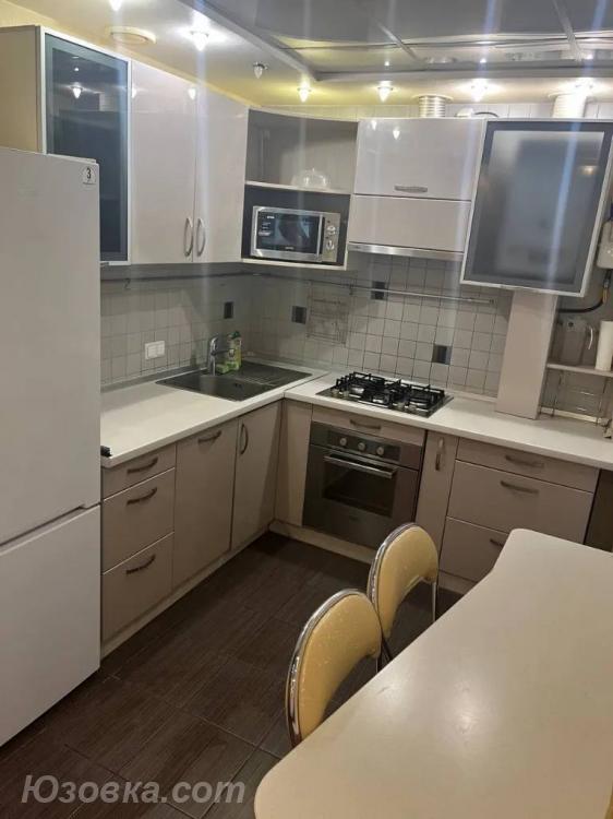 2-комн. квартира, 45м², с мебелью, 3/9 эт., ДОНЕЦК