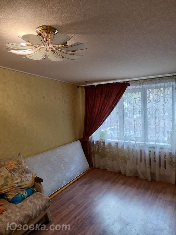 1-комн. квартира, 30 м², вторичка, 1/9 эт.