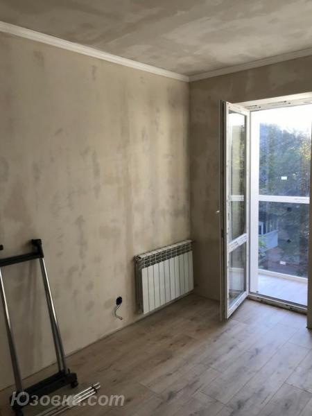 2-комн. квартира, 60 м², вторичка, 4/5 эт., ДОНЕЦК