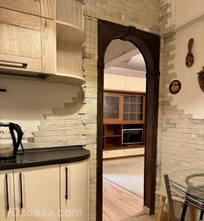 2-комн. квартира, 45м², с мебелью, 3/9 эт., ДОНЕЦК