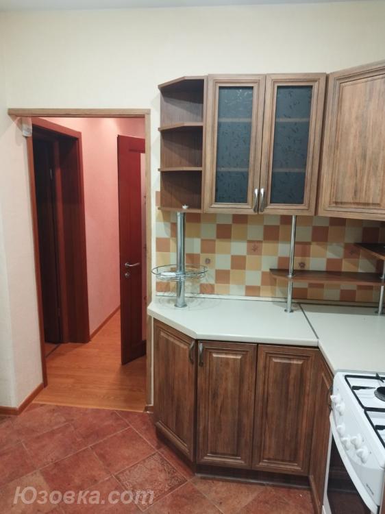 3-комн. квартира, 65 м², вторичка, 2/2 эт.