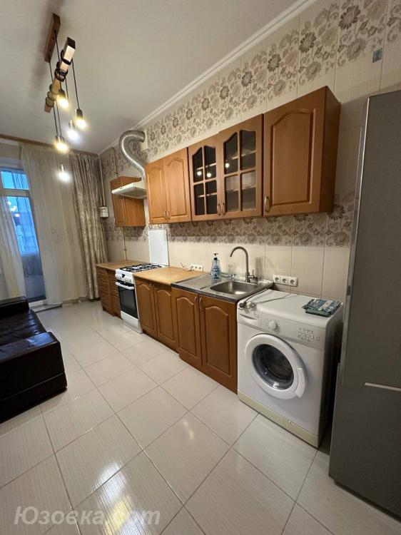 2-комн. квартира, 47м², с мебелью, 2/5 эт., ДОНЕЦК