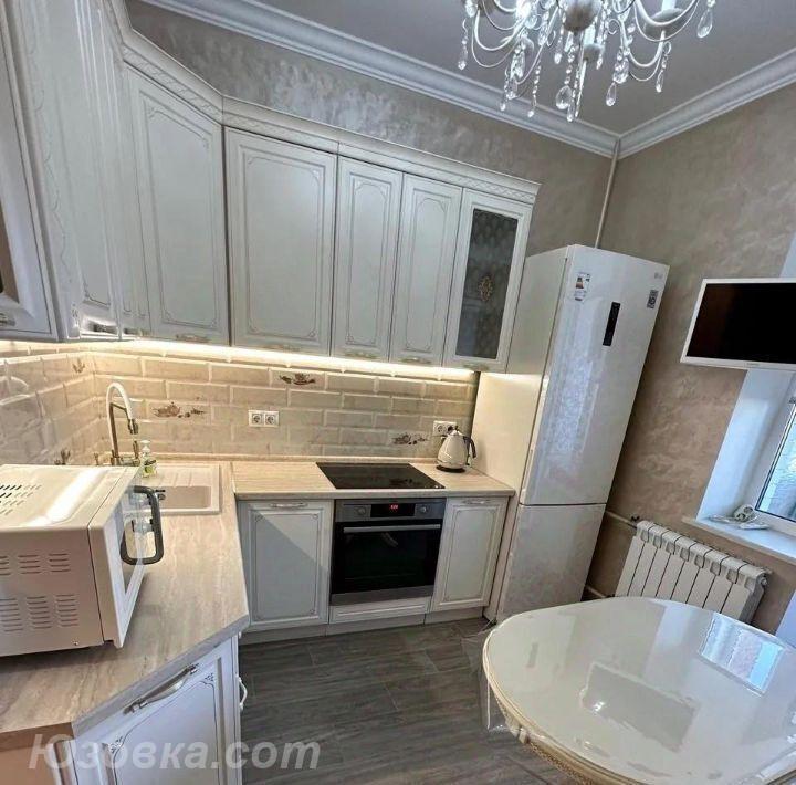 2-комн. квартира, 76м², с мебелью, 4/9 эт., ДОНЕЦК