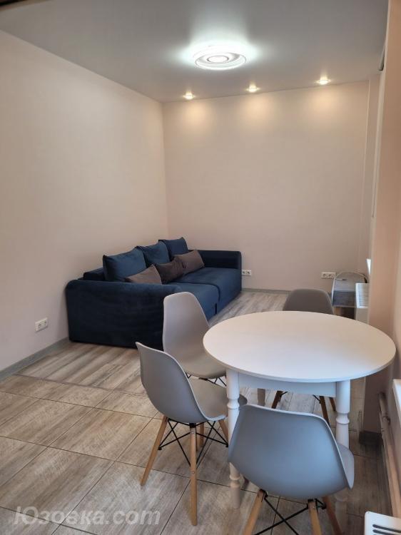 2-комн. квартира, 44м², с мебелью, 2/5 эт., ДОНЕЦК