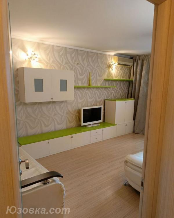 2-комн. квартира, 43м², с мебелью, 3/9 эт., ДОНЕЦК