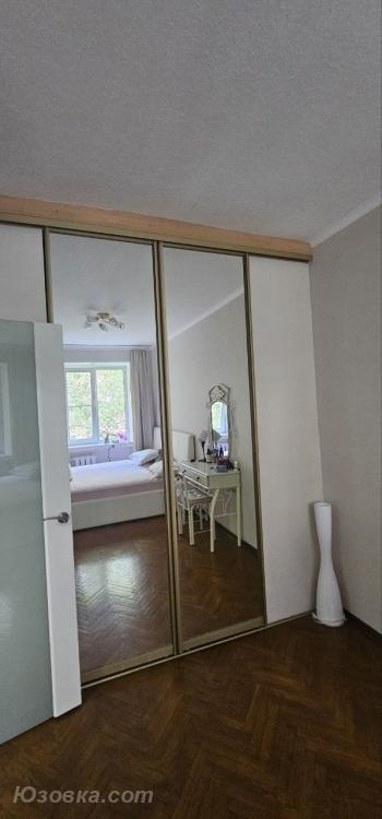 2-комн. квартира, 56м², с мебелью, 2/5 эт., ДОНЕЦК