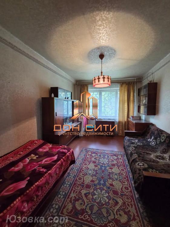 3-комн. квартира, 56 м², вторичка, 1/5 эт., ДОНЕЦК