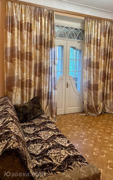 2-комн. квартира, 35м², с мебелью, 3/3 эт., ДОНЕЦК