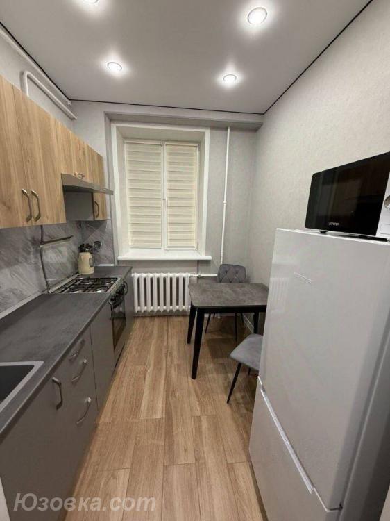 2-комн. квартира, 46м², с мебелью, 3/5 эт., ДОНЕЦК