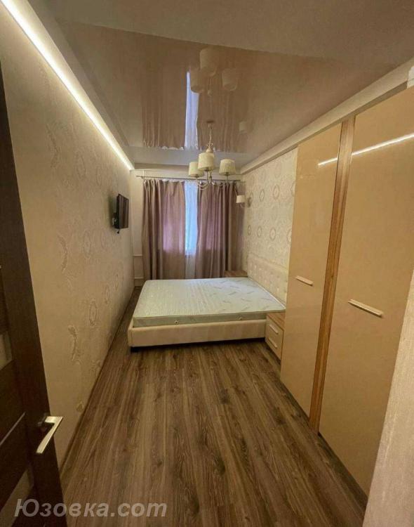 2-комн. квартира, 40м², с мебелью, 1/9 эт.