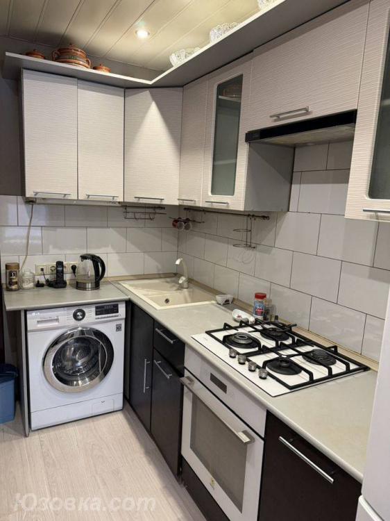 2-комн. квартира, 44м², с мебелью, 4/15 эт., ДОНЕЦК