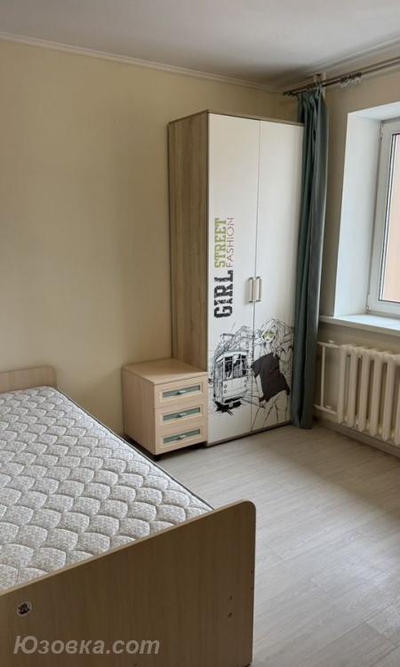 2-комн. квартира, 74м², с мебелью, 5/10 эт., ДОНЕЦК