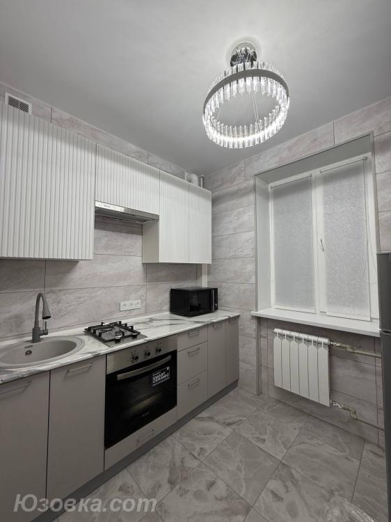 1-комн. квартира, 32м², с мебелью, 2/5 эт., ЛУГАНСК