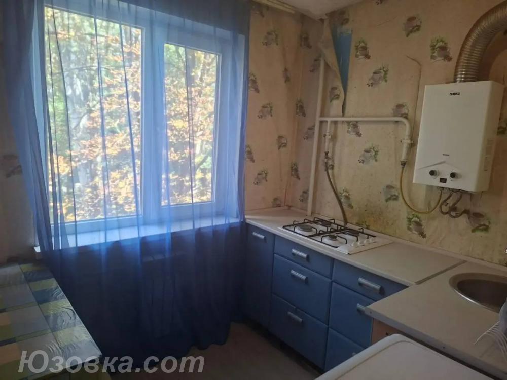 1-комн. квартира, 33 м², вторичка, 4/5 эт., ДОНЕЦК