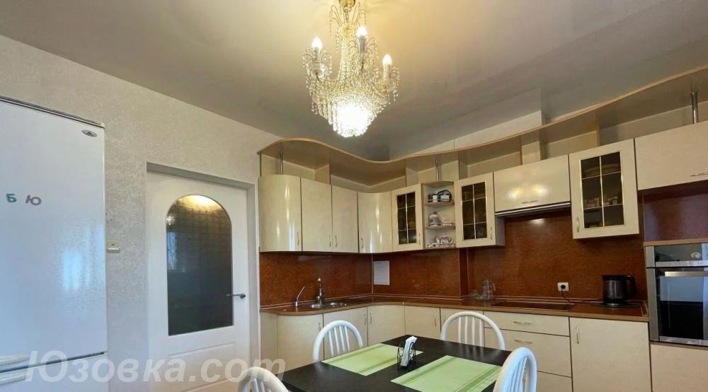 3-комн. квартира, 110м², с мебелью, 4/9 эт.