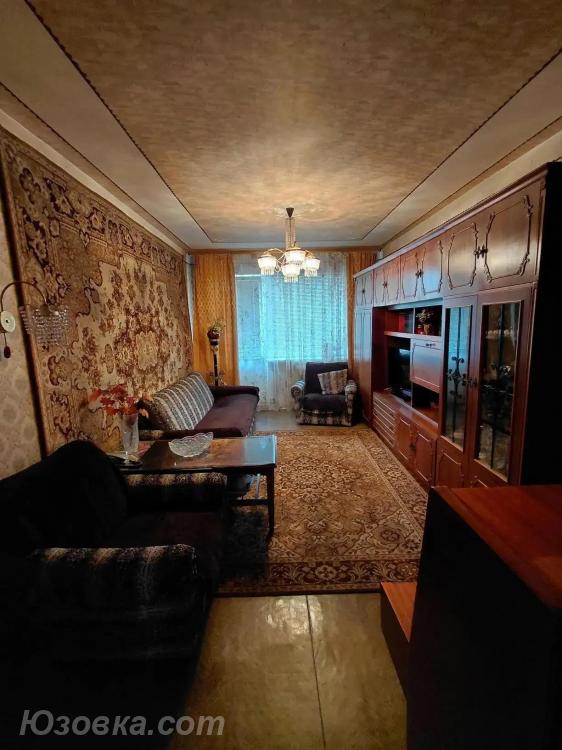 3-комн. квартира, 64 м², вторичка, 9/9 эт., ДОНЕЦК
