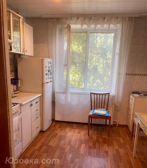 3-комн. квартира, 72 м², вторичка, 2/9 эт., ДОНЕЦК