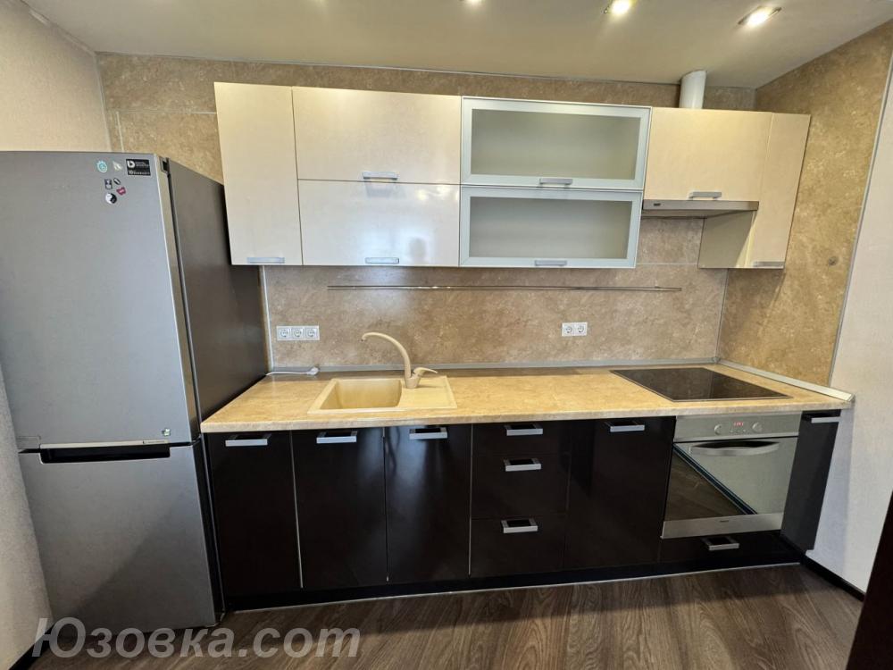 2-комн. квартира, 50м², с мебелью, 2/2 эт., ДОНЕЦК