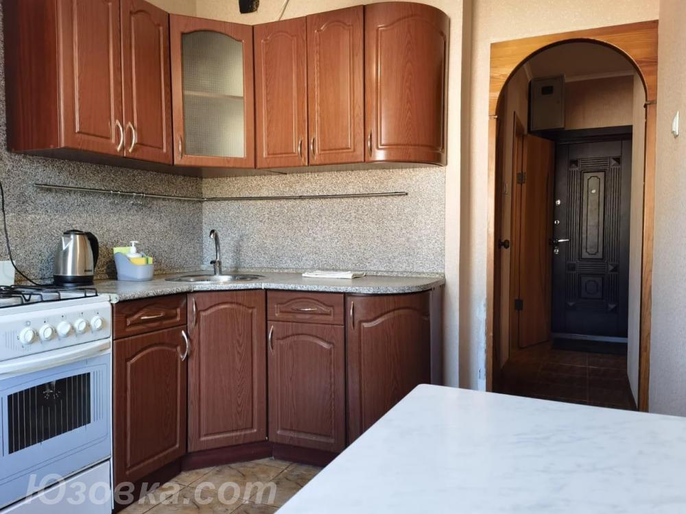 2-комн. квартира, 57м², с мебелью, 4/5 эт., ДОНЕЦК