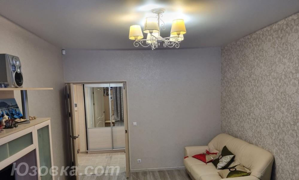 1-комн. квартира, 42м², с мебелью, 1/9 эт., ДОНЕЦК