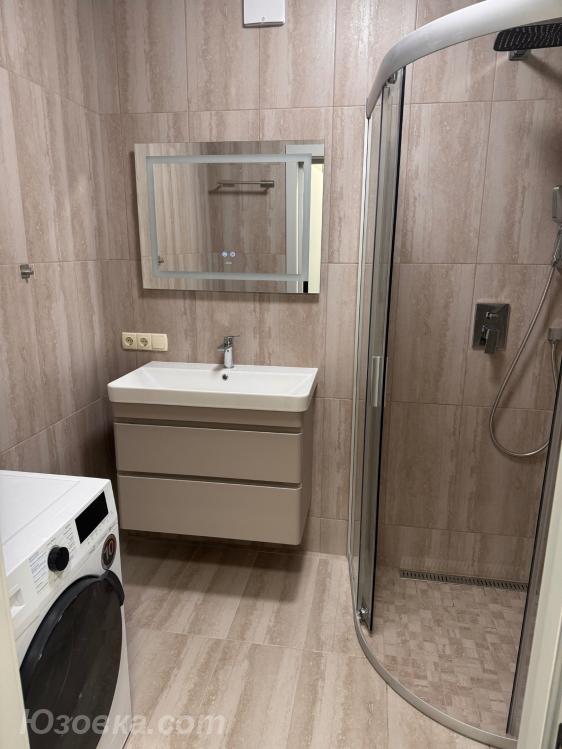 2-комн. квартира, 55м², с мебелью, 3/9 эт., ДОНЕЦК