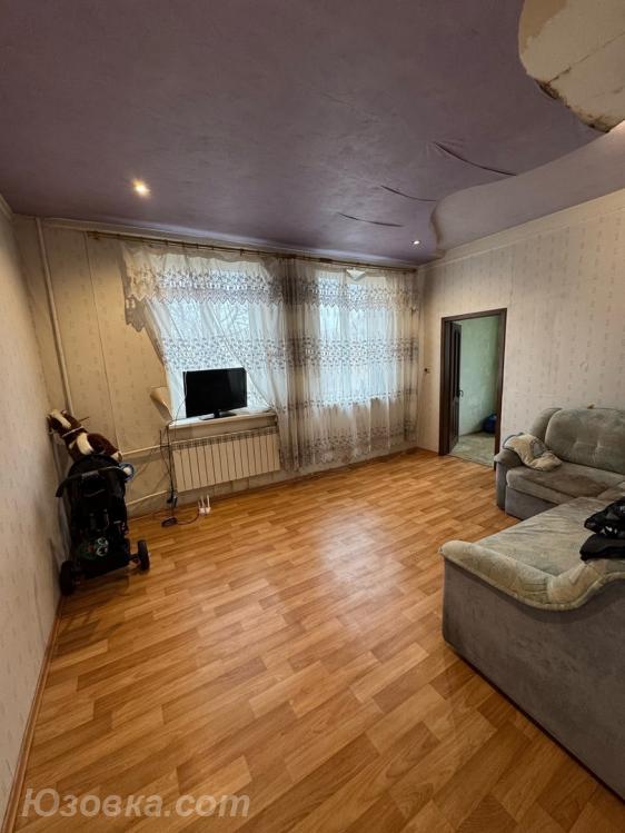 2-комн. квартира, 46 м², вторичка, 3/3 эт., Макеевка