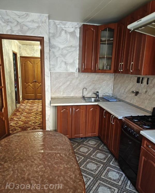3-комн. квартира, 85м², с мебелью, 3/5 эт., ДОНЕЦК