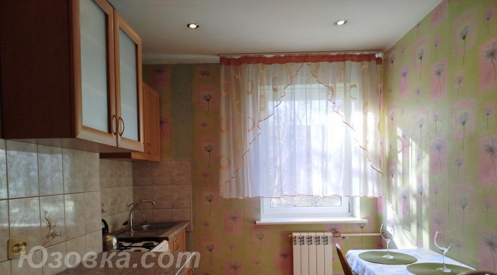 1-комн. квартира, 37м², с мебелью, 2/9 эт., ДОНЕЦК