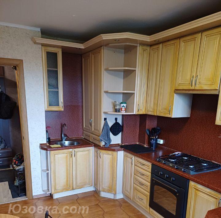 2-комн. квартира, 49м², с мебелью, 3/9 эт., ДОНЕЦК