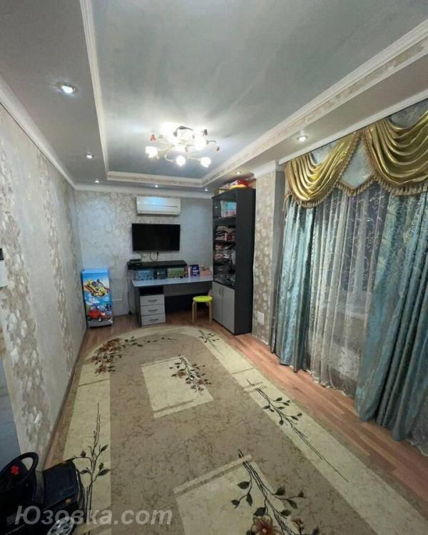 2-комн. квартира, 67м², с мебелью, 2/5 эт., ДОНЕЦК