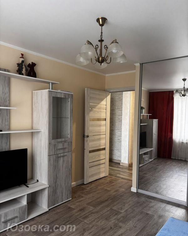 1-комн. квартира, 36м², с мебелью, 4/10 эт., ДОНЕЦК