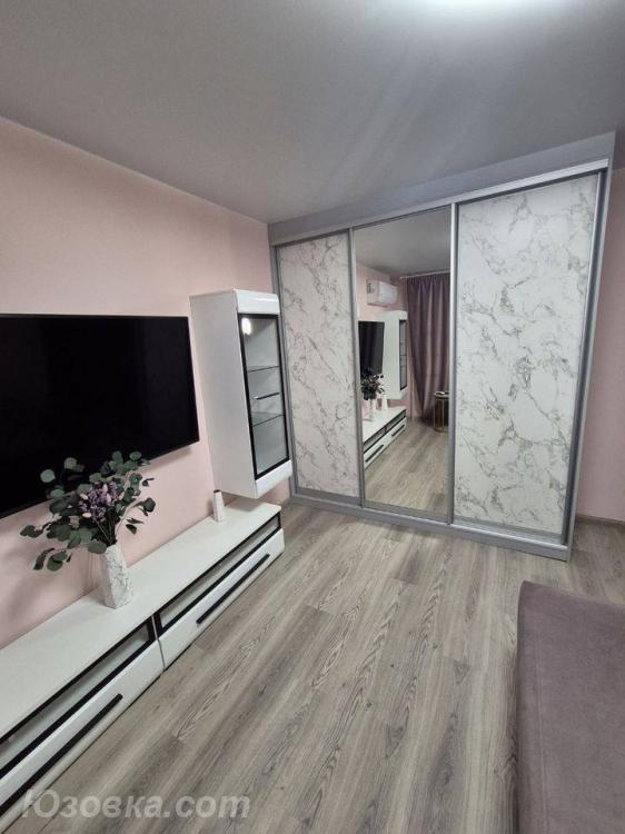 2-комн. квартира, 54м², с мебелью, 2/9 эт., ДОНЕЦК