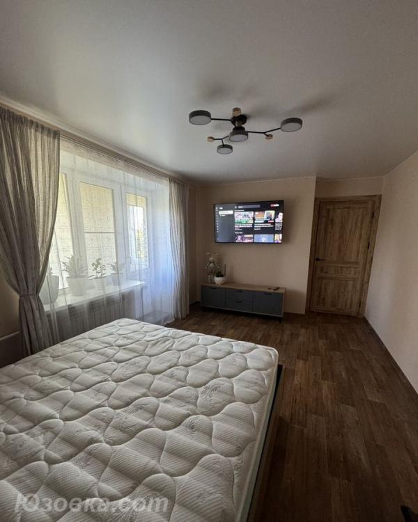 2-комн. квартира, 54м², с мебелью, 2/2 эт., ДОНЕЦК