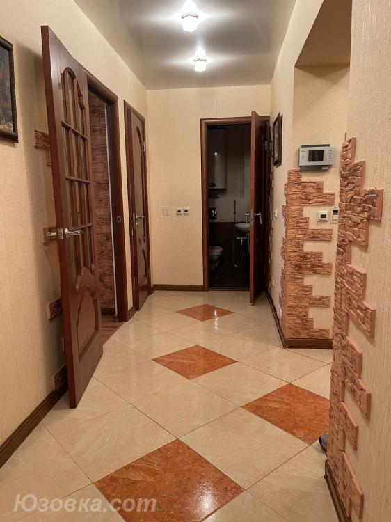 3-комн. квартира, 67м², с мебелью, 7/9 эт., ДОНЕЦК