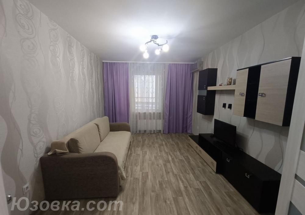 2-комн. квартира, 49м², с мебелью, 8/9 эт., ДОНЕЦК