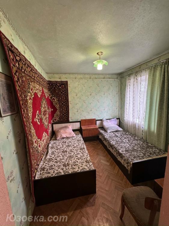 2-комн. квартира, 42 м², вторичка, 3/3 эт., Макеевка